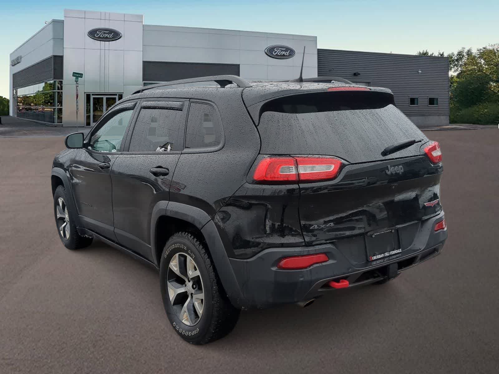 Thumbnail: 2018 Jeep Cherokee - 8