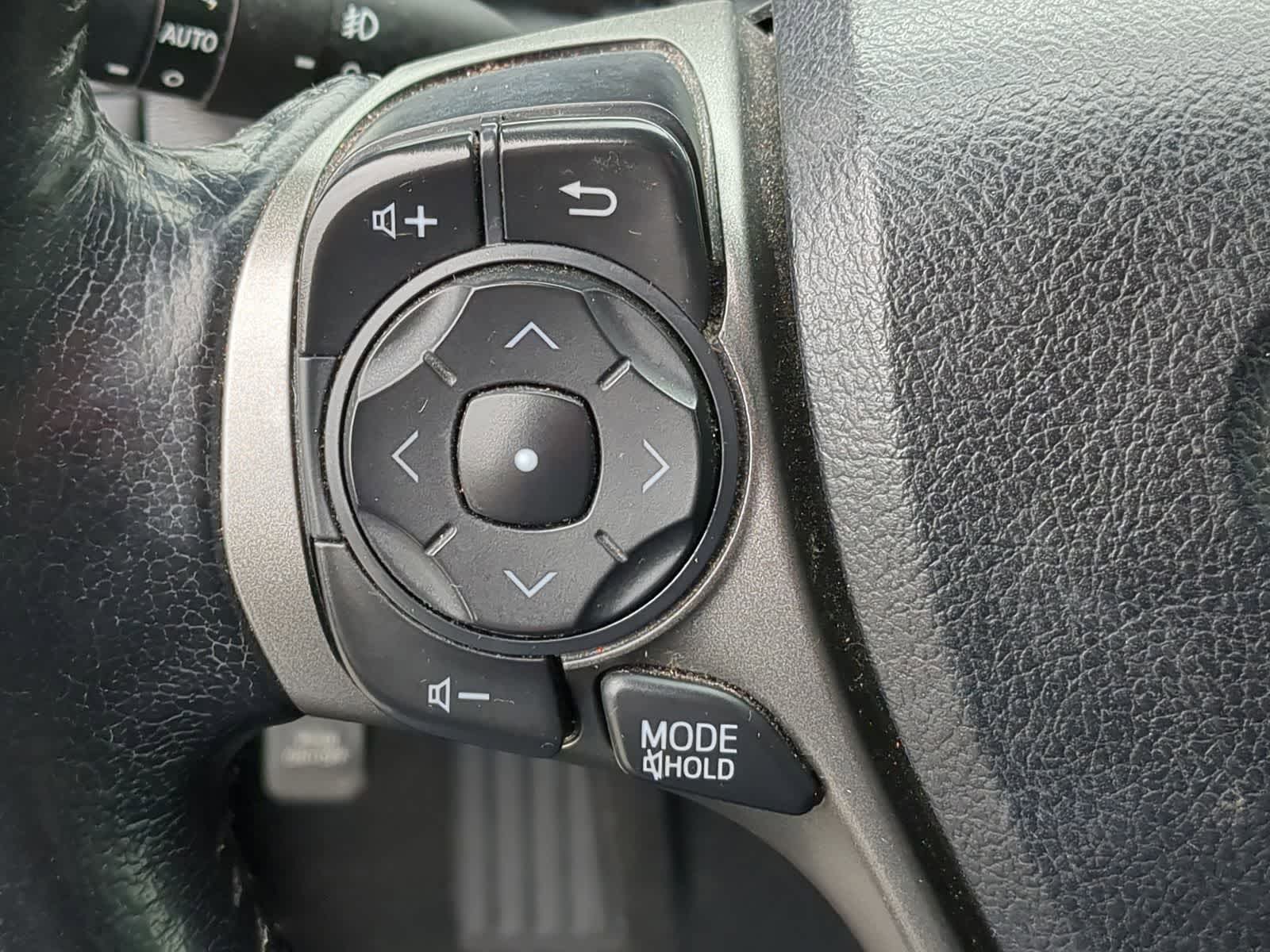 Thumbnail: 2014 Toyota Venza - 28
