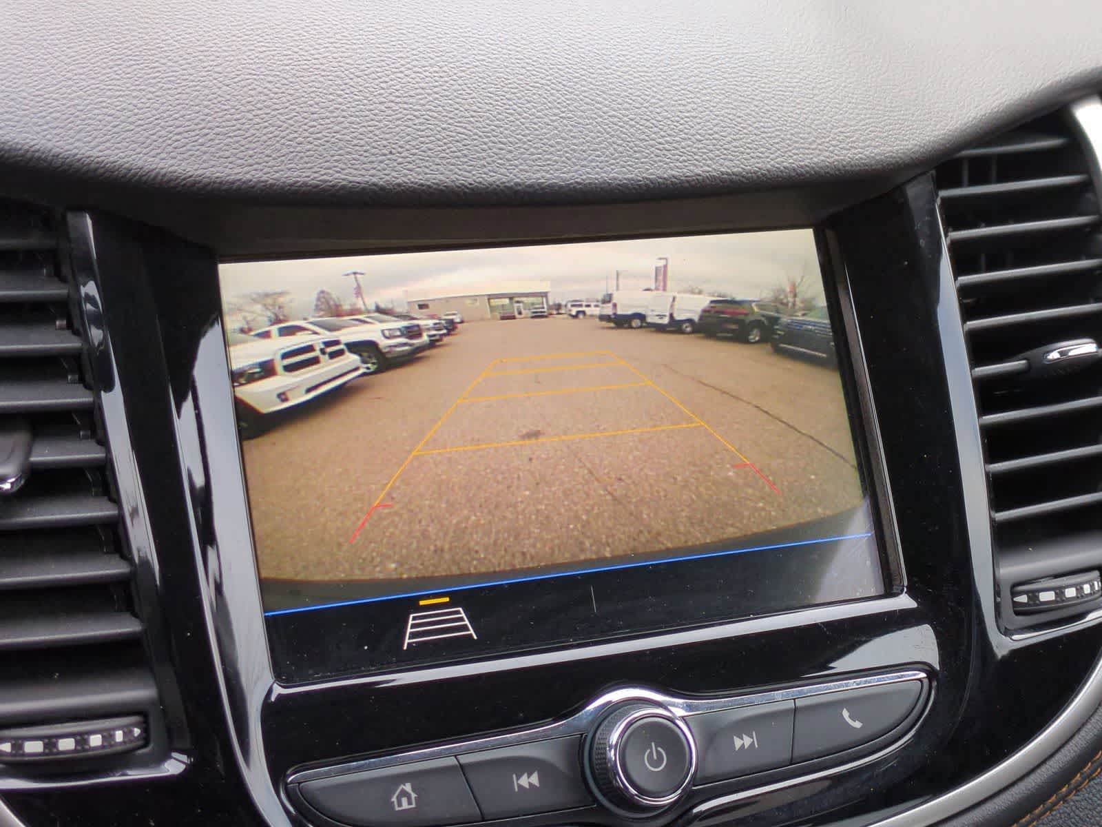 Thumbnail: 2019 Chevrolet Trax - 31