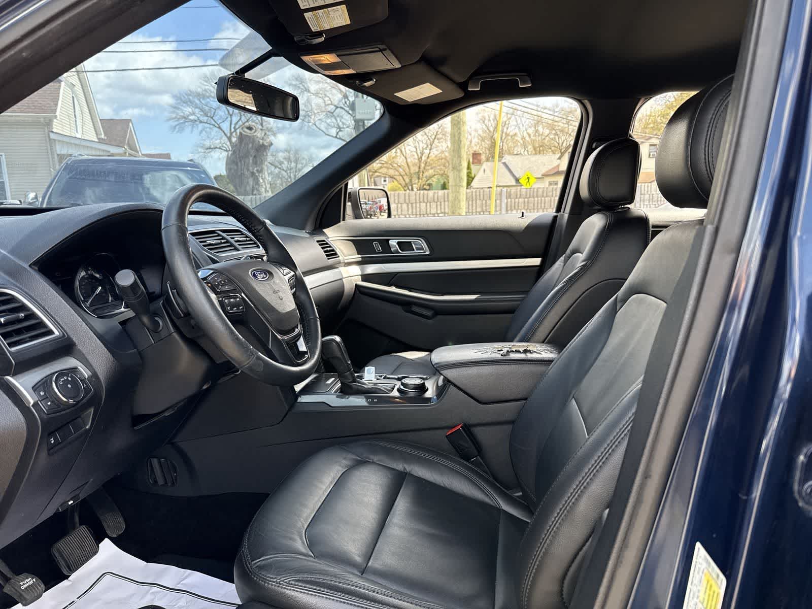 Thumbnail: 2017 Ford Explorer - 14