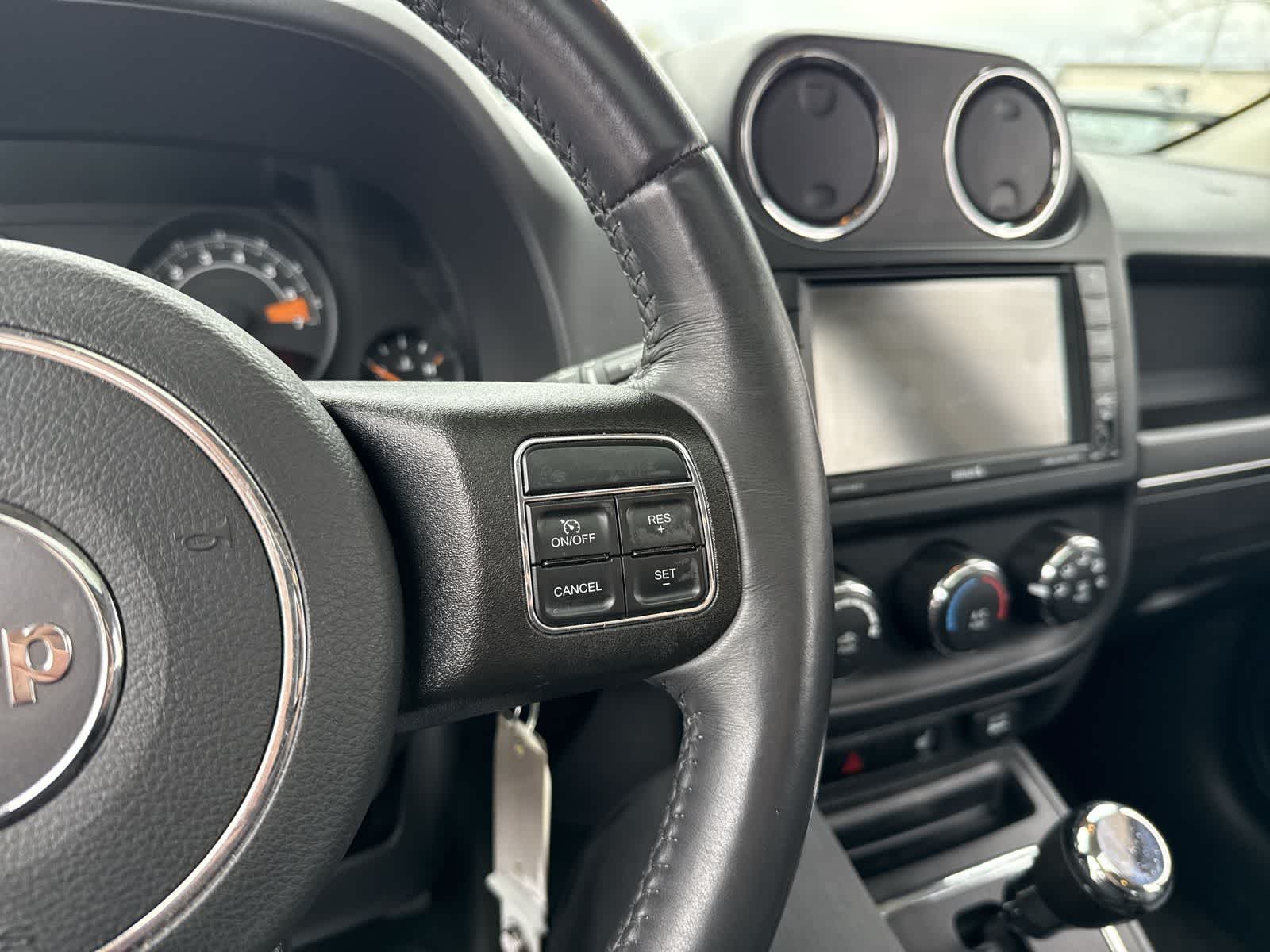 Thumbnail: 2017 Jeep Patriot - 30