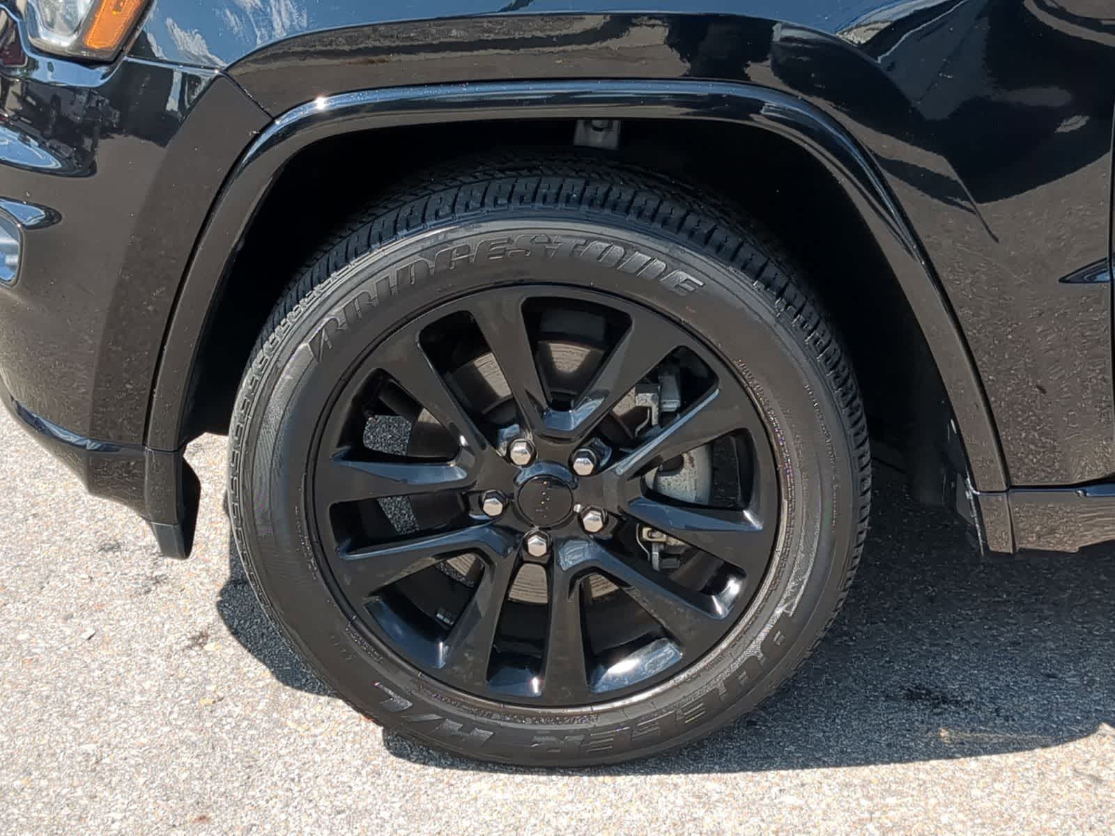 Thumbnail: 2021 Jeep Grand Cherokee - 20