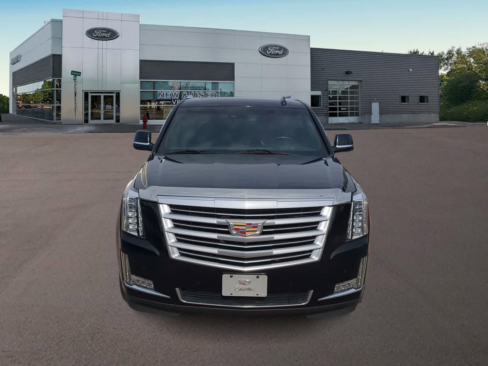 Thumbnail: 2016 Cadillac Escalade - 3