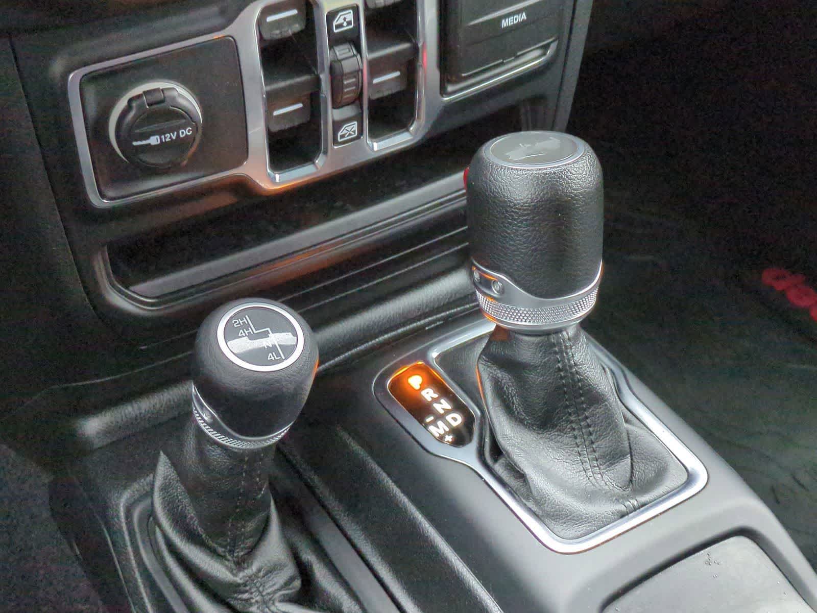 Thumbnail: 2021 Jeep Wrangler - 38