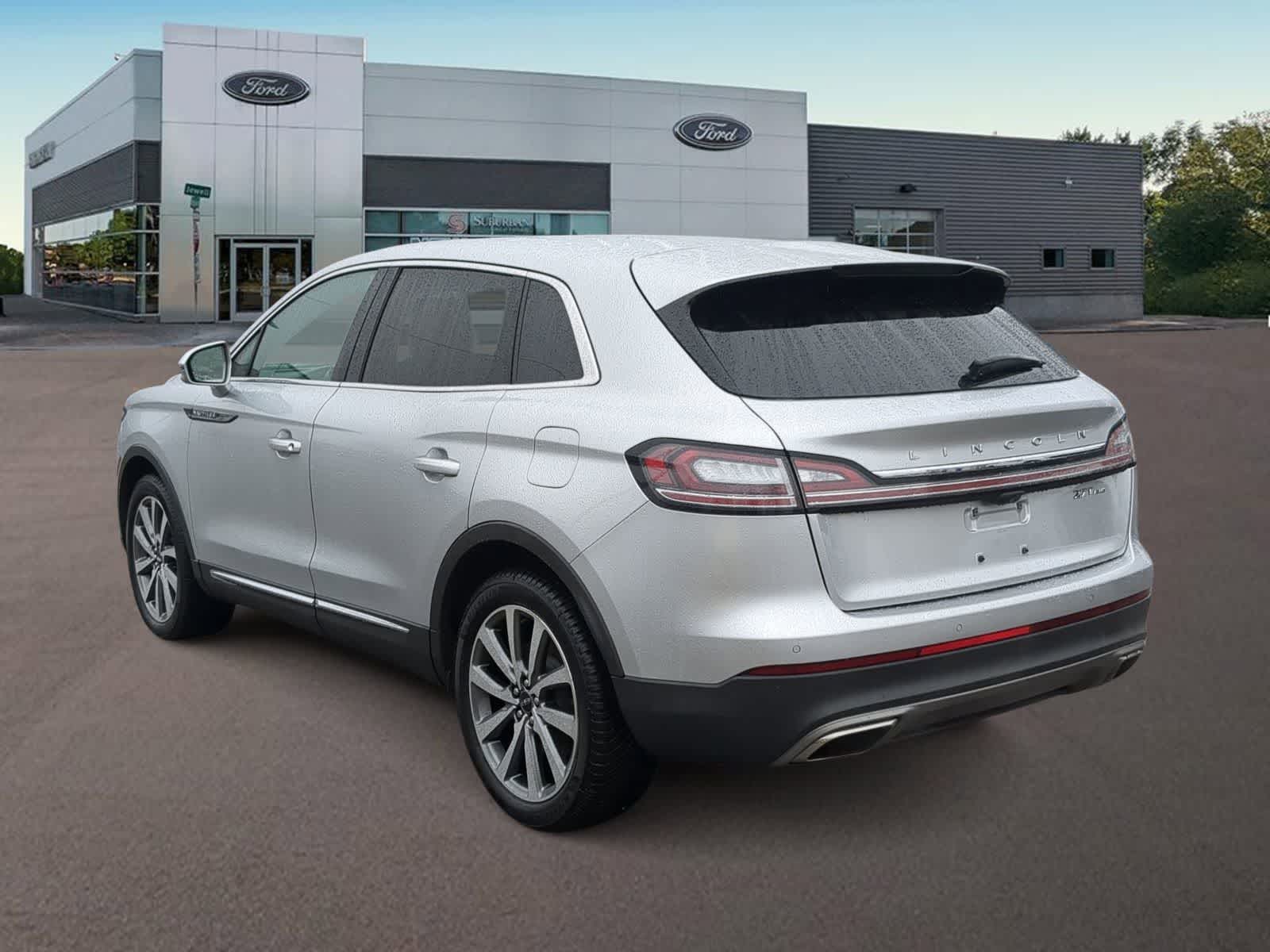 Thumbnail: 2019 Lincoln Nautilus - 8