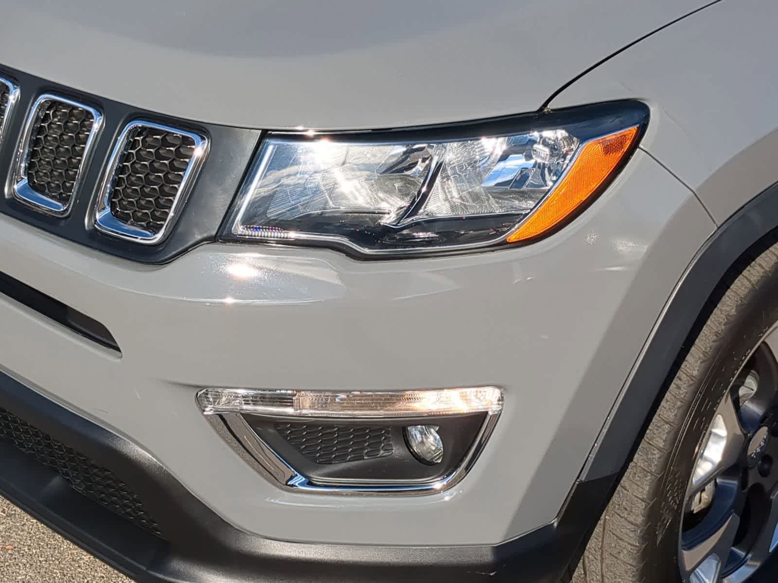 Thumbnail: 2020 Jeep Compass - 13