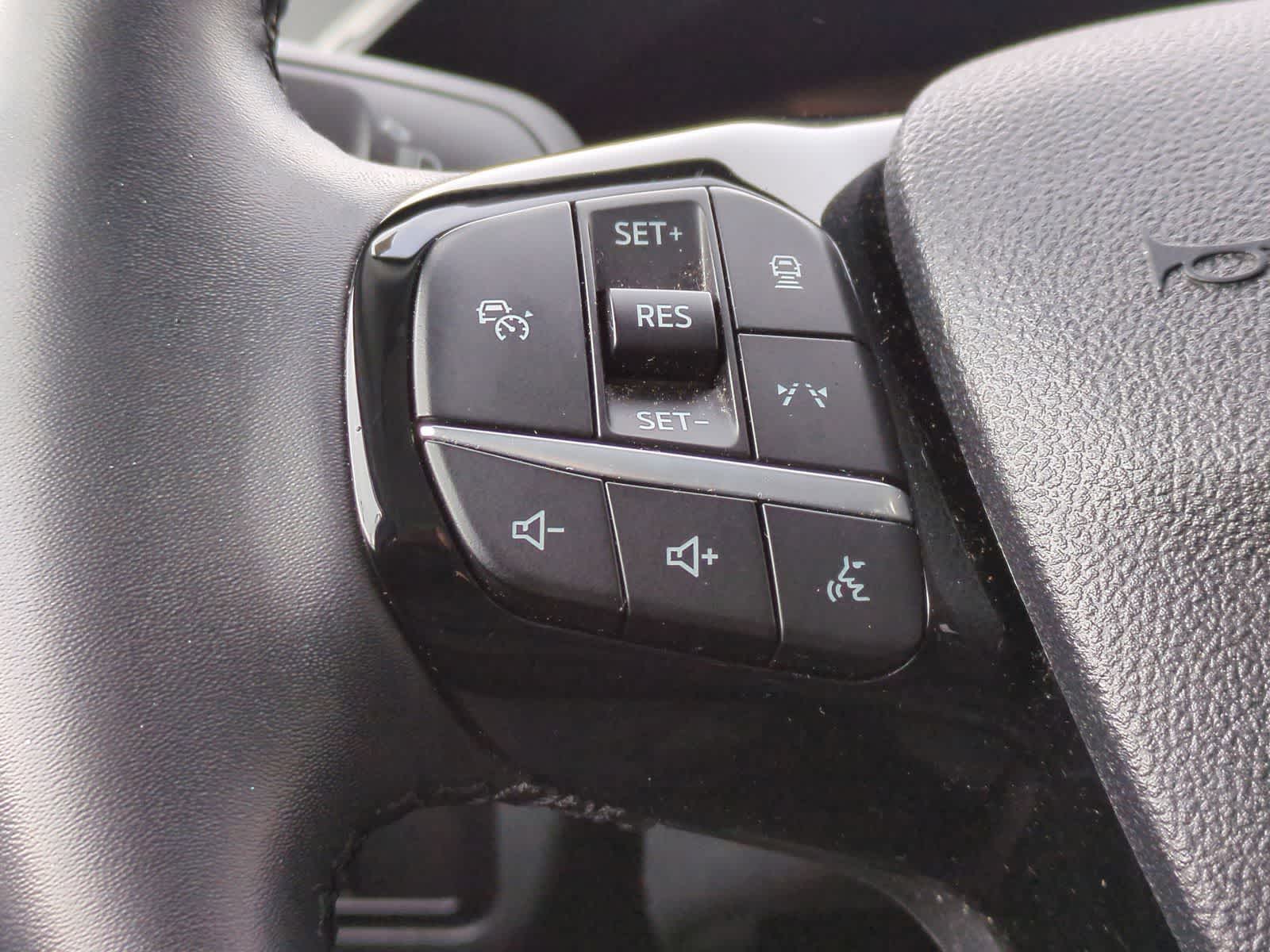 Thumbnail: 2023 Ford Escape - 27