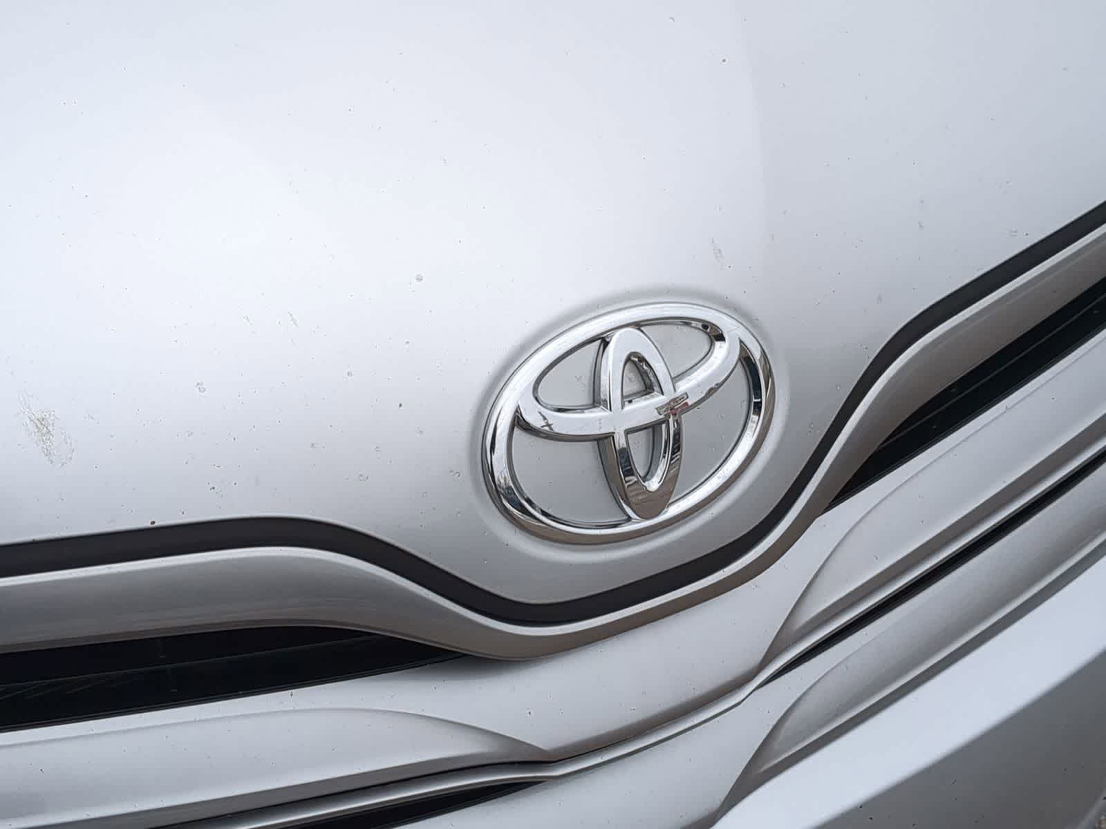 Thumbnail: 2014 Toyota Venza - 15