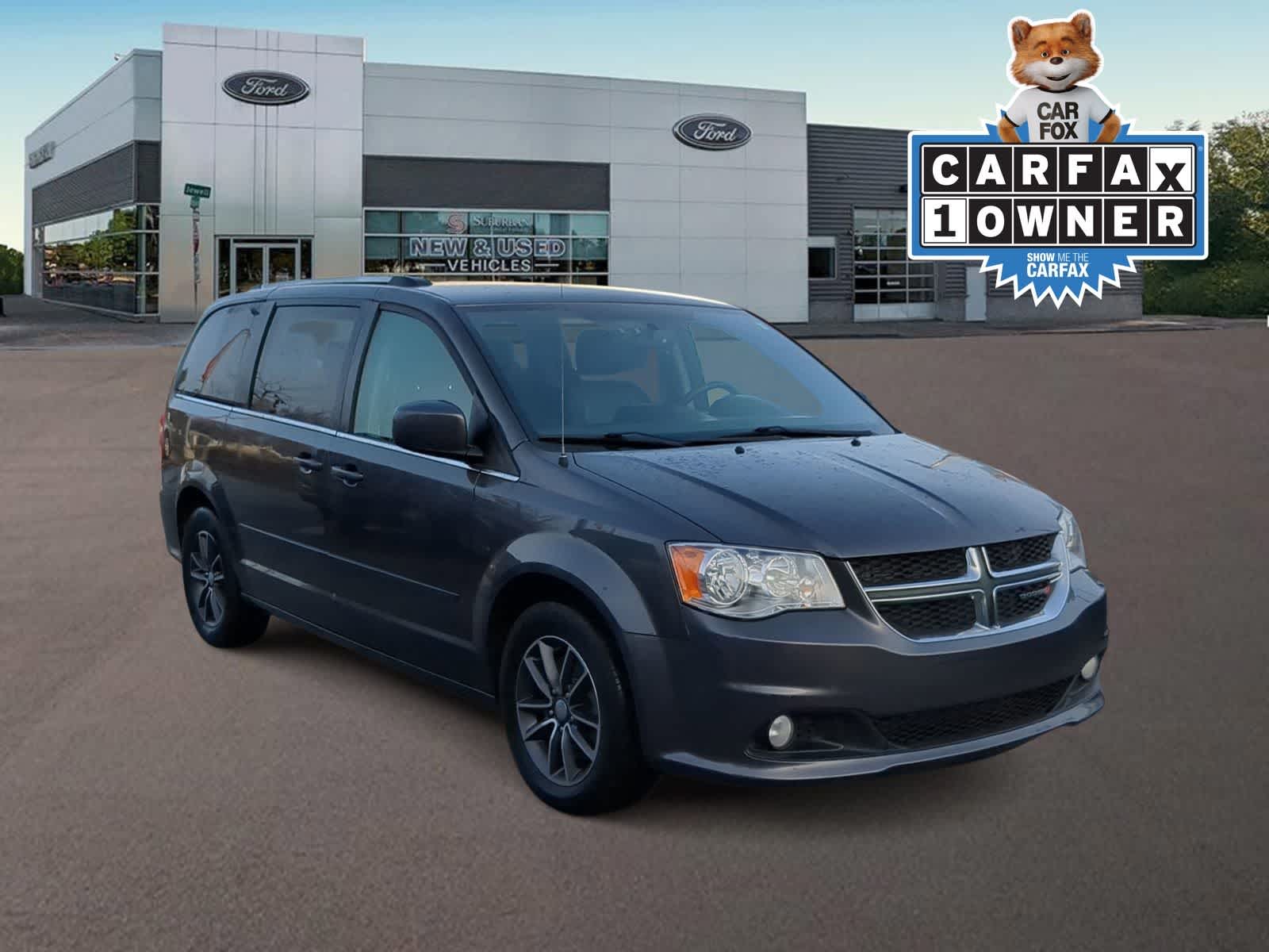 Thumbnail: 2017 Dodge Grand Caravan - 2
