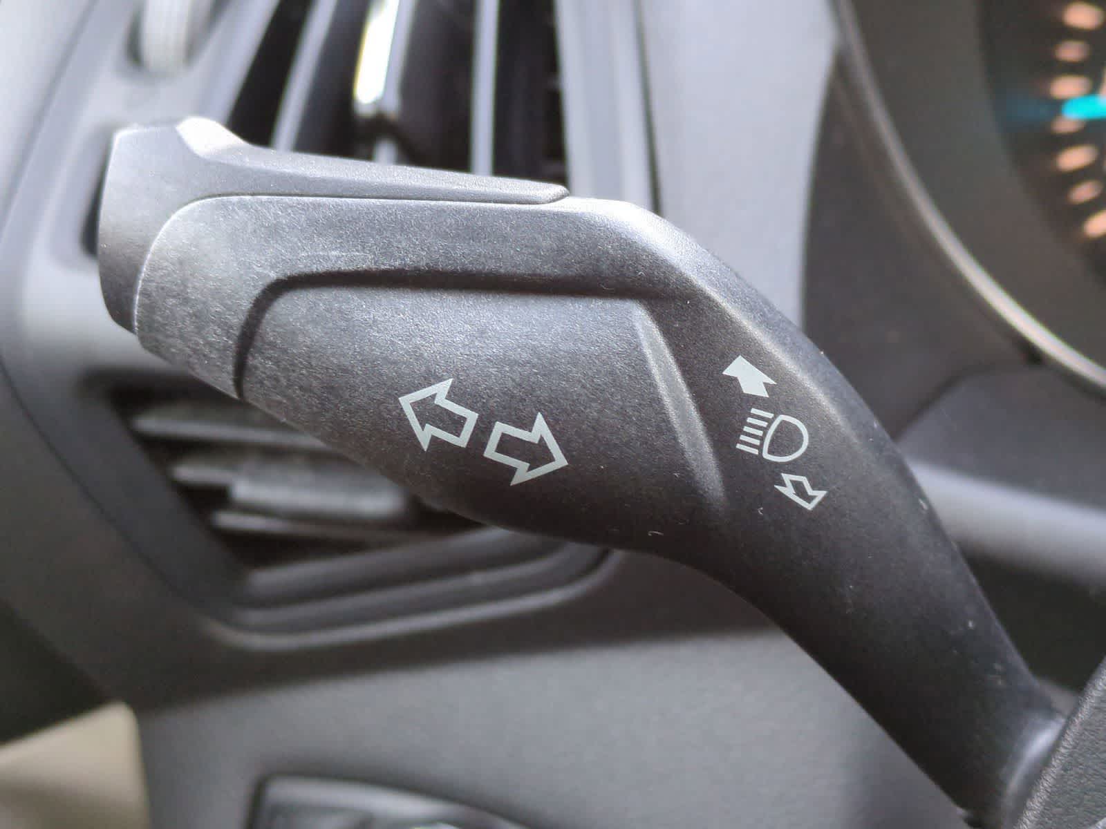 Thumbnail: 2015 Ford Escape - 21