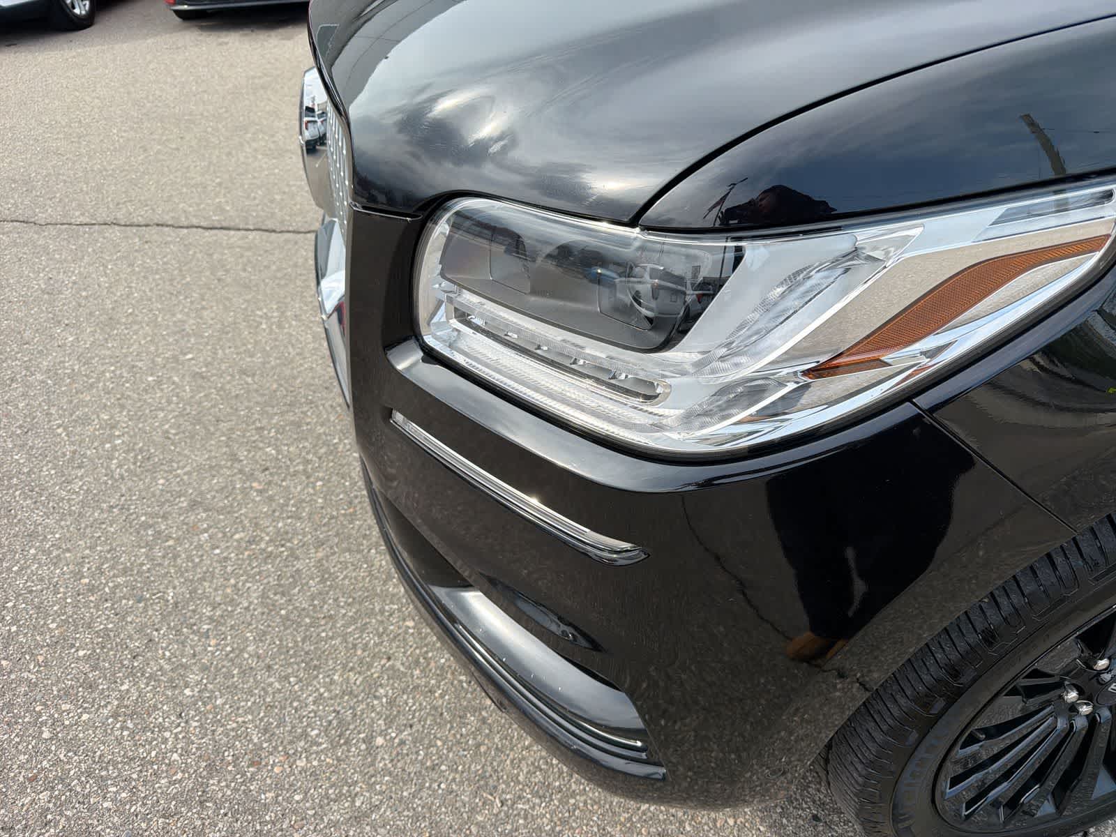 Thumbnail: 2019 Lincoln Navigator L - 15