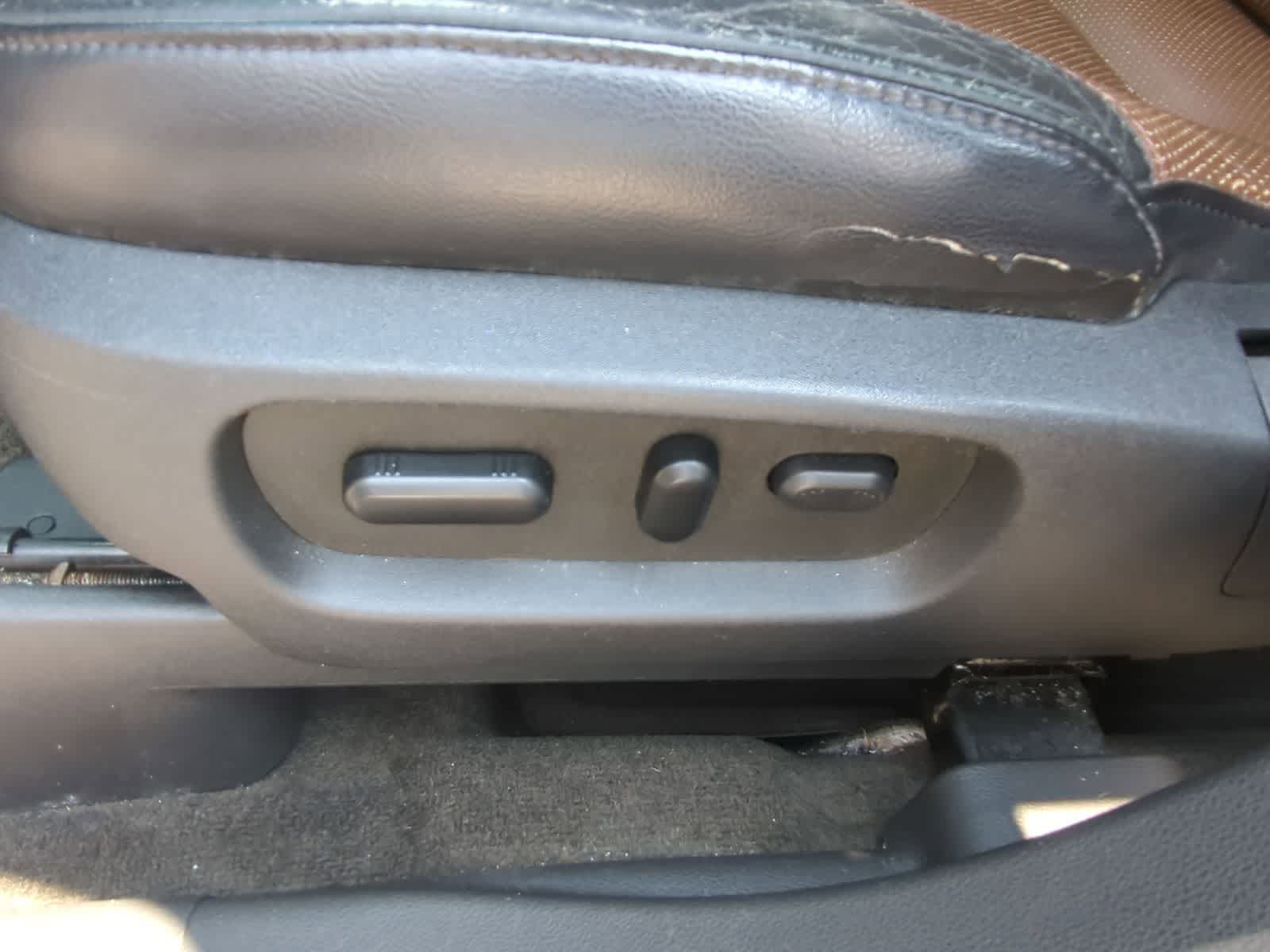 2012 Ford Explorer Limited 23