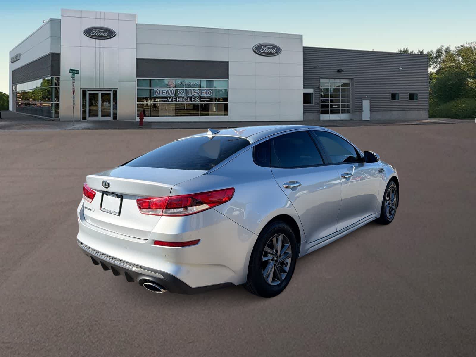 Thumbnail: 2020 Kia Optima - 9