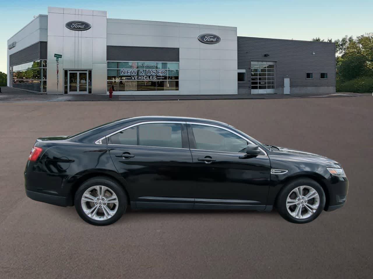 Thumbnail: 2017 Ford Taurus - 11
