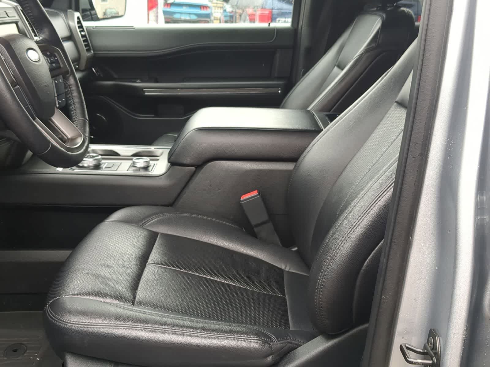 Thumbnail: 2020 Ford Expedition - 22