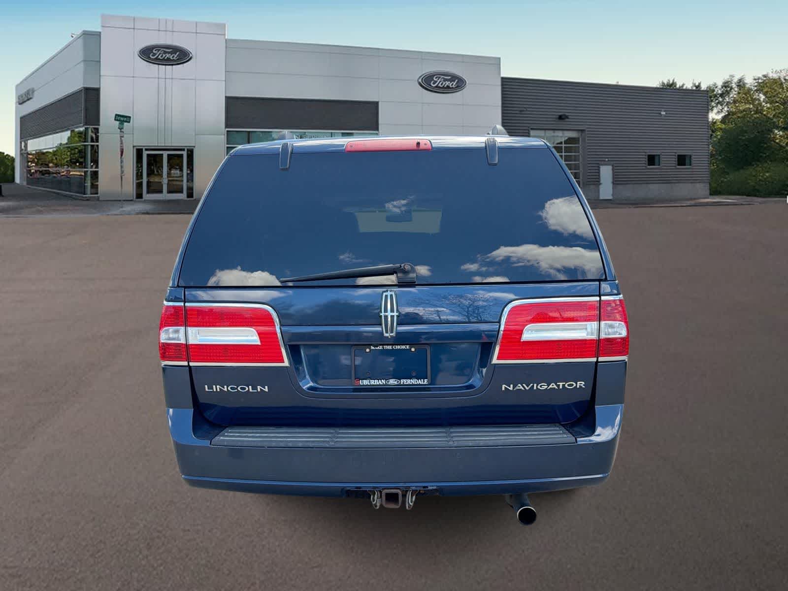 Thumbnail: 2013 Lincoln Navigator - 10