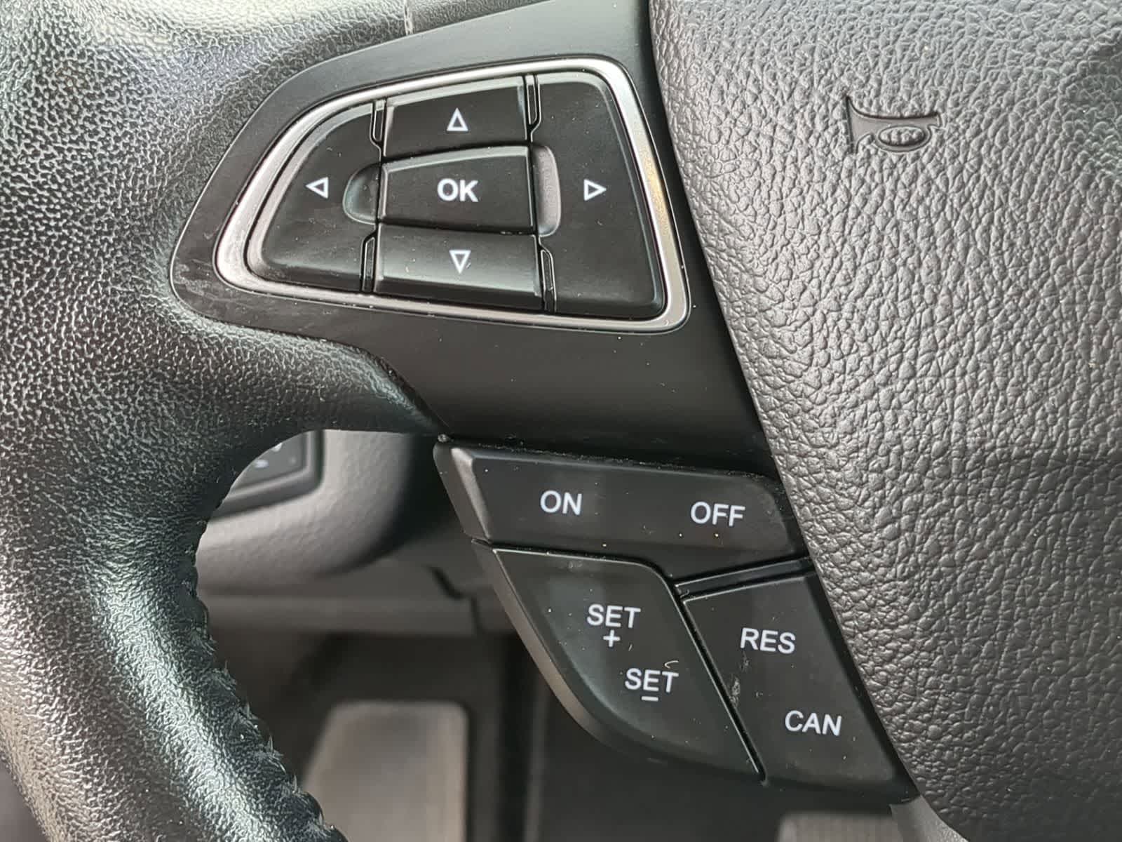 Thumbnail: 2017 Ford Escape - 28