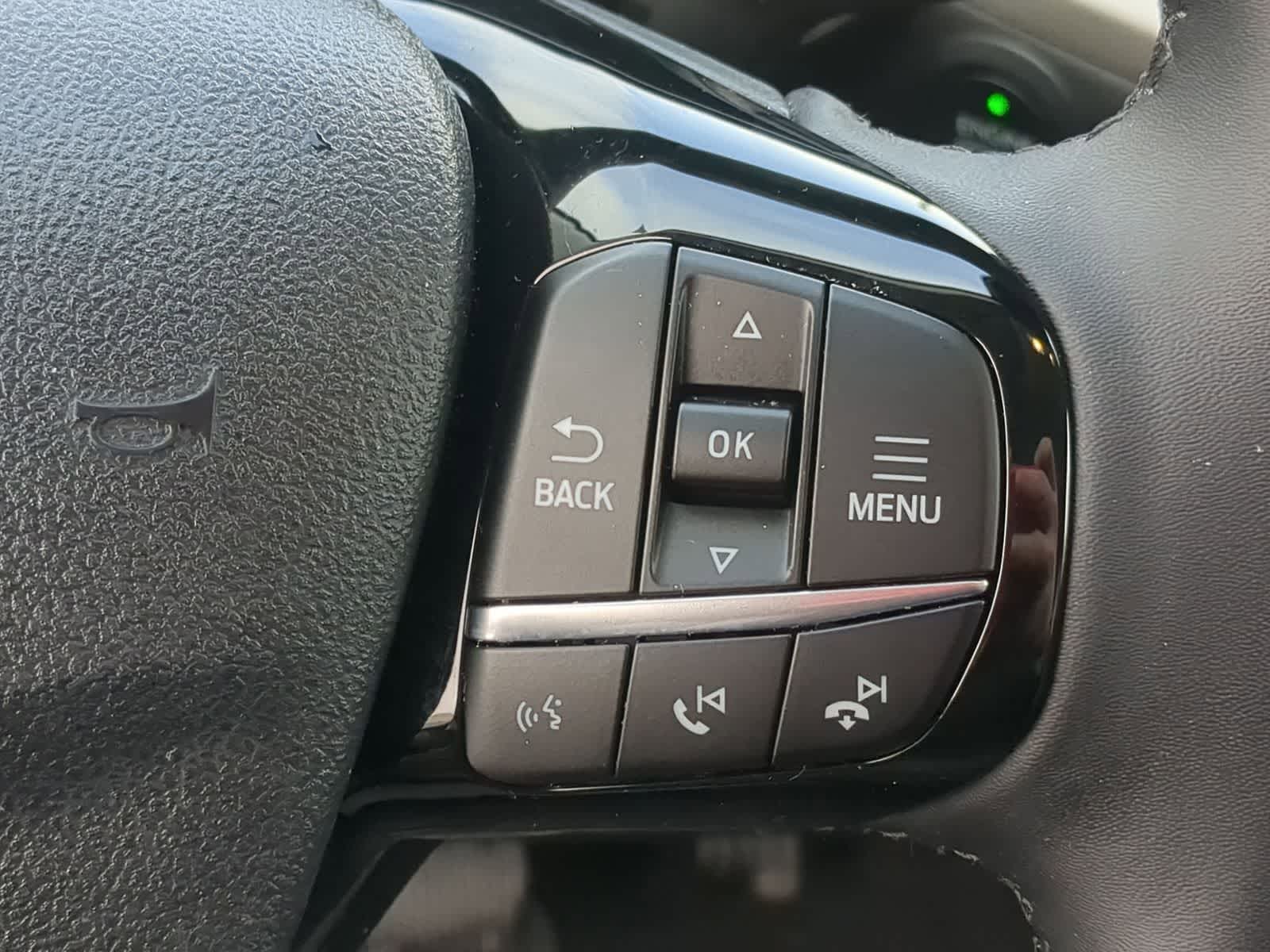 Thumbnail: 2022 Ford Escape - 28