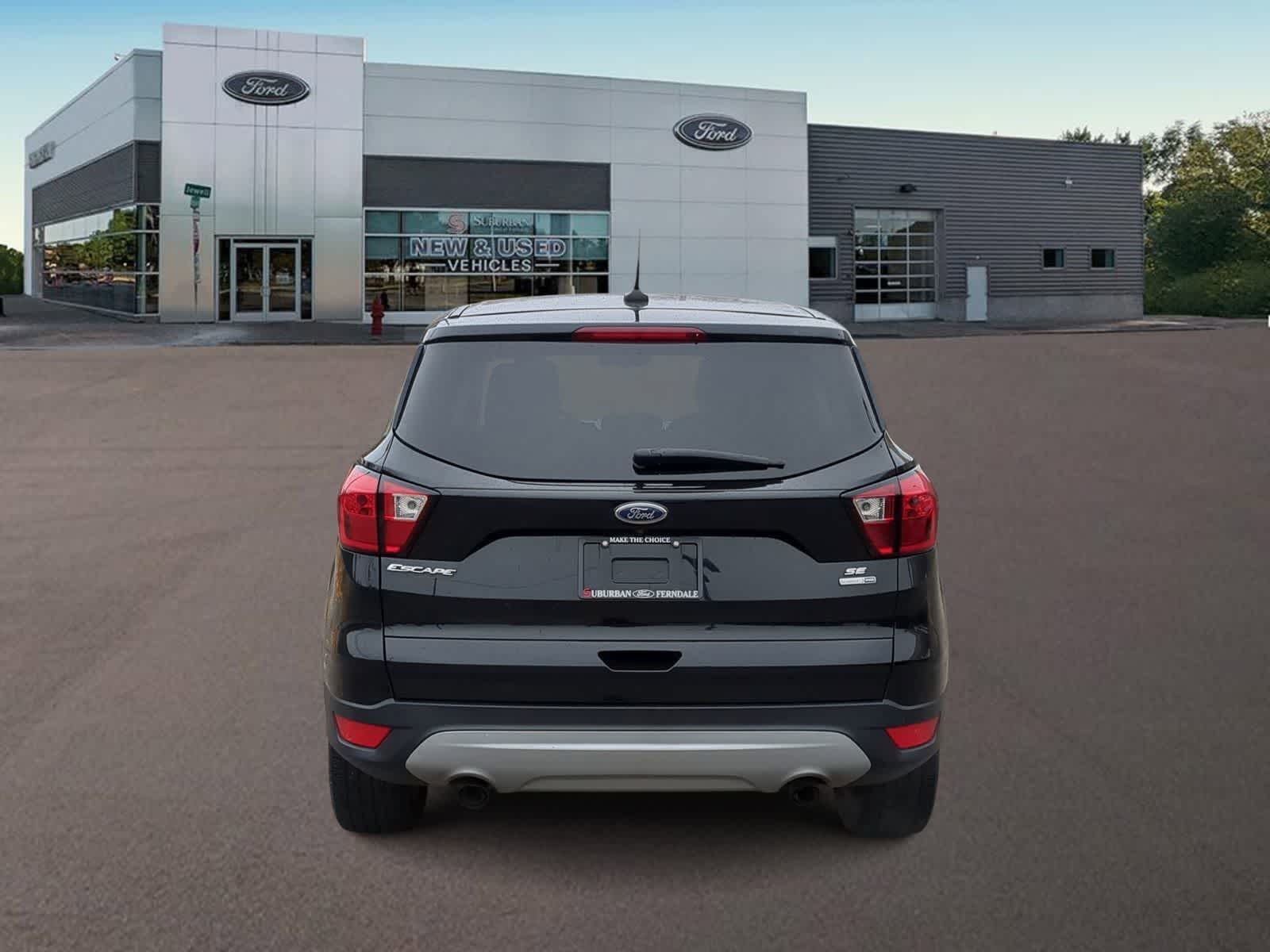 Thumbnail: 2019 Ford Escape - 10