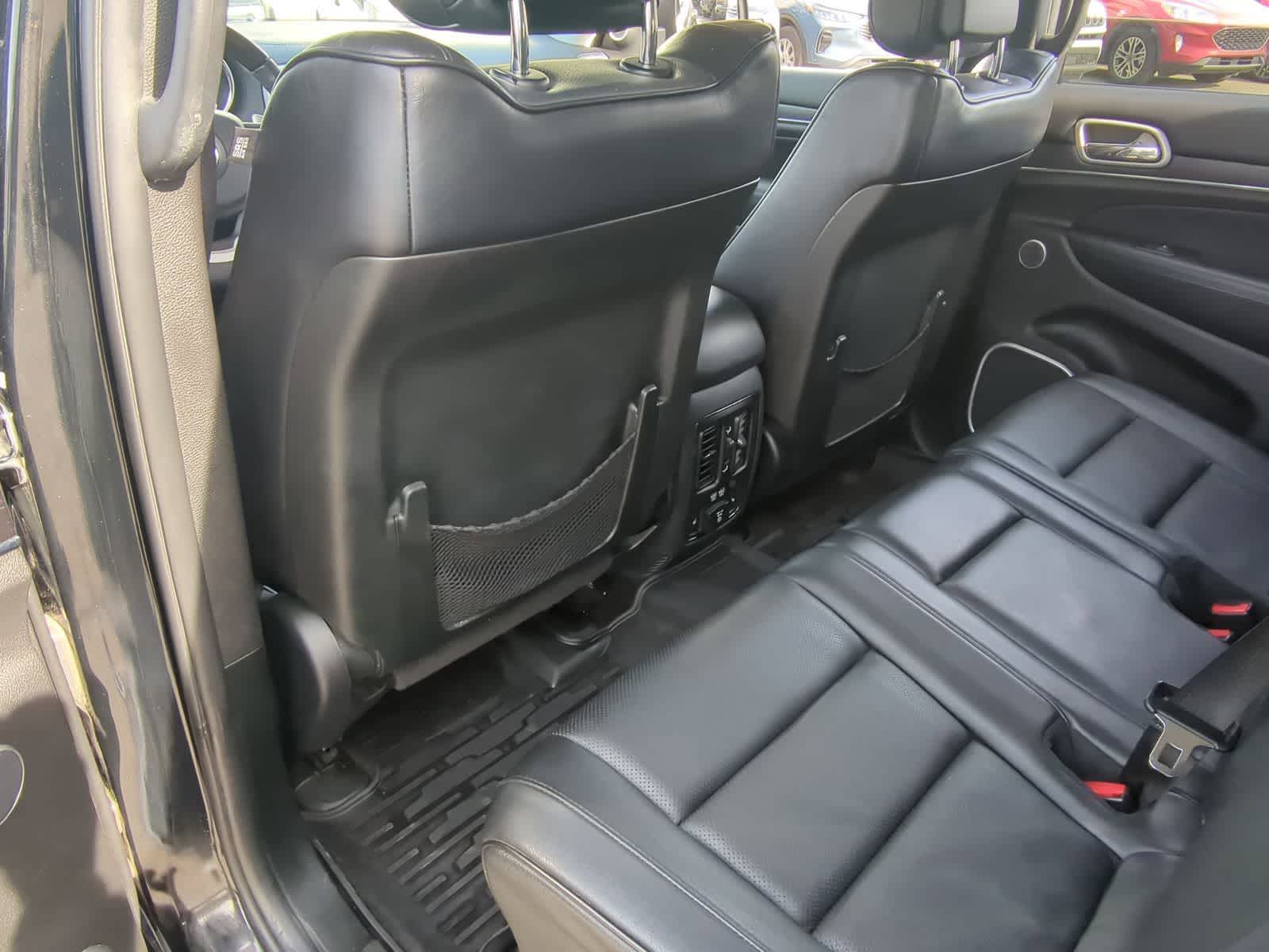 2018 Jeep Grand Cherokee Summit 24