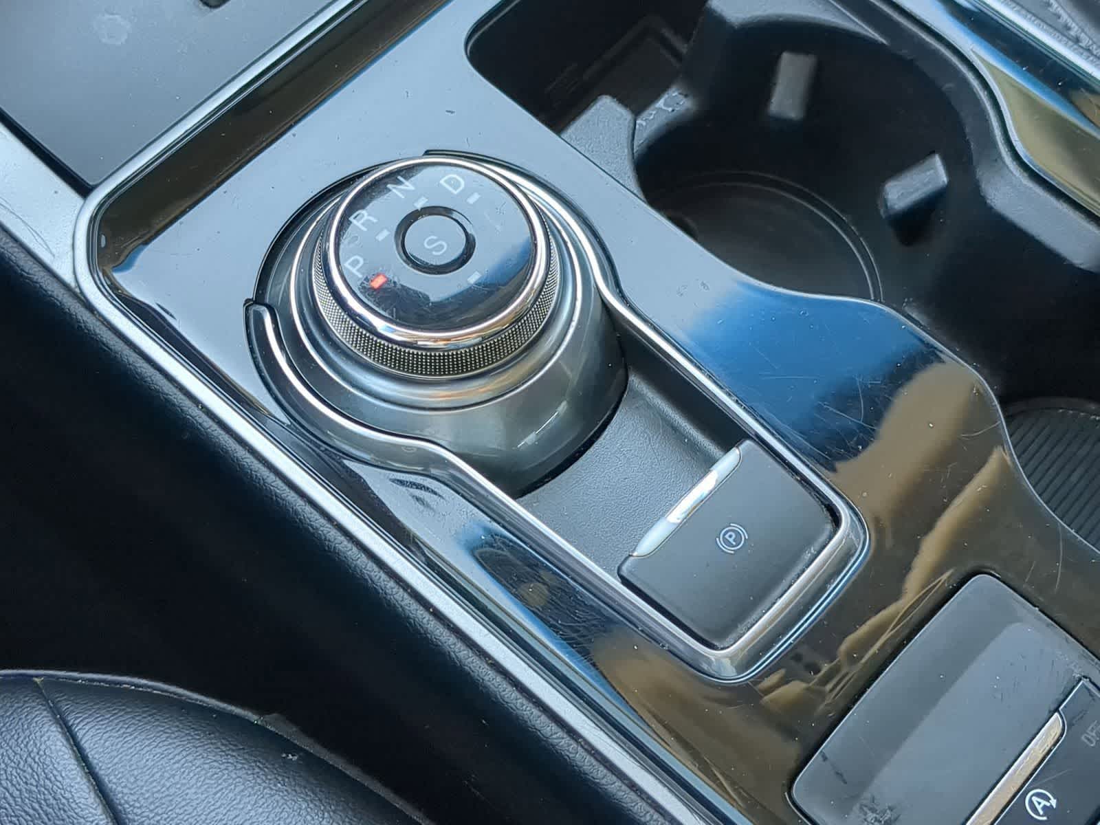 Thumbnail: 2019 Ford Edge - 30