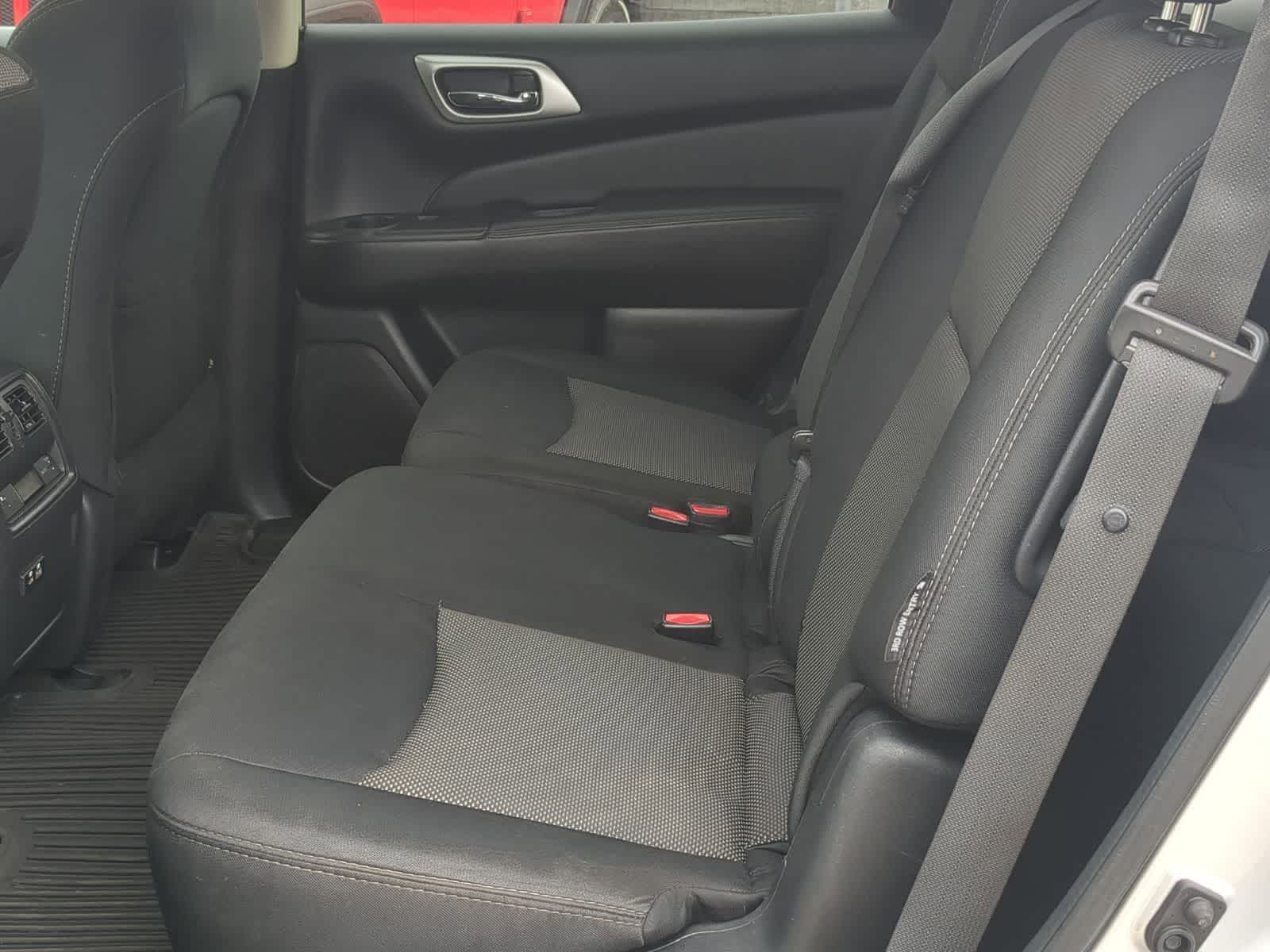 Thumbnail: 2019 Nissan Pathfinder - 20