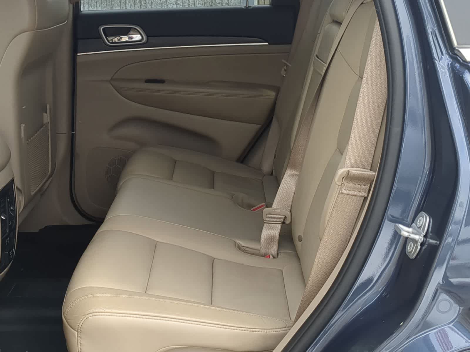 Thumbnail: 2020 Jeep Grand Cherokee - 22