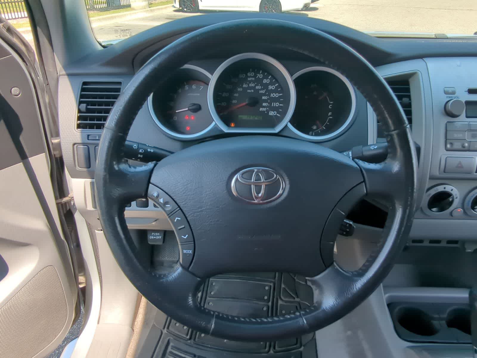 Thumbnail: 2011 Toyota Tacoma - 23