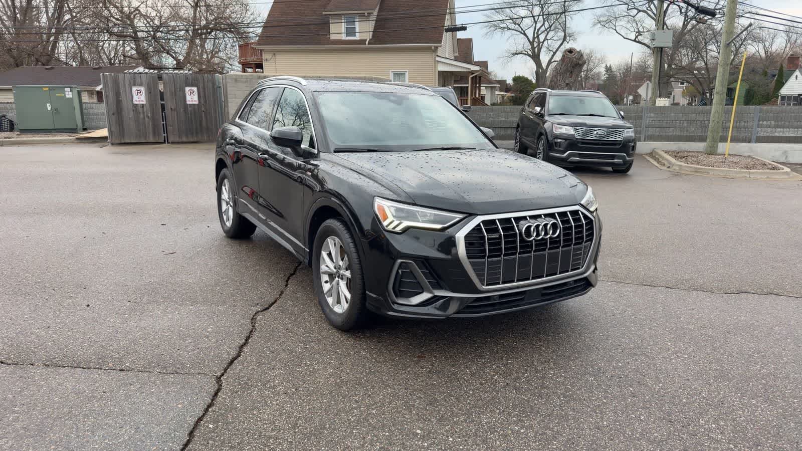 Thumbnail: 2021 Audi Q3 - 2