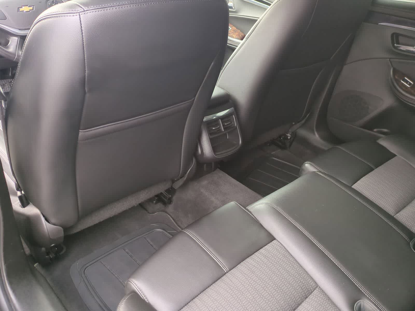 Thumbnail: 2014 Chevrolet Impala - 30