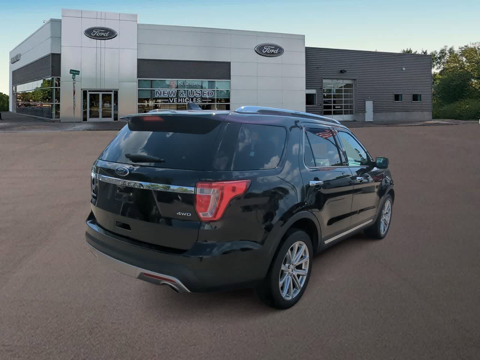 Thumbnail: 2017 Ford Explorer - 11