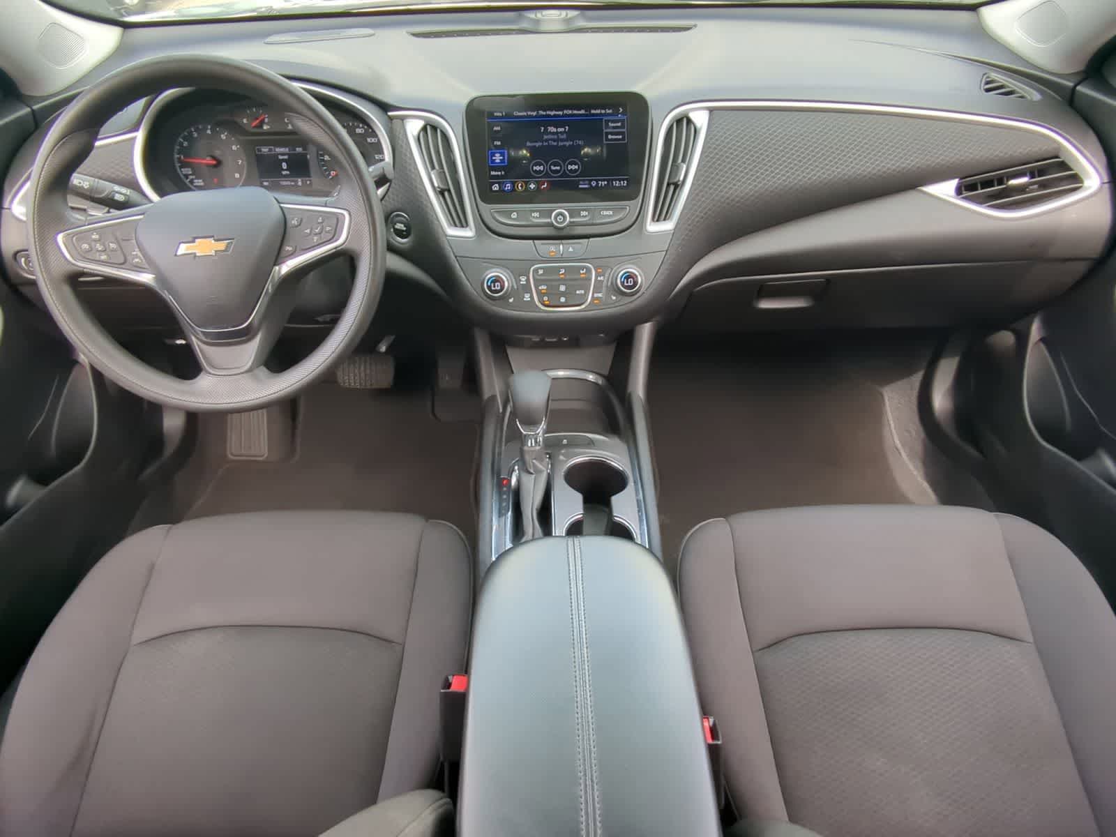 Thumbnail: 2023 Chevrolet Malibu - 17