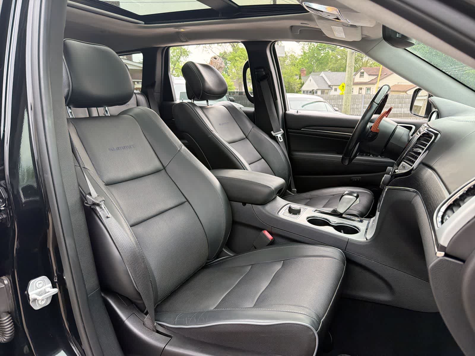 Thumbnail: 2020 Jeep Grand Cherokee - 26