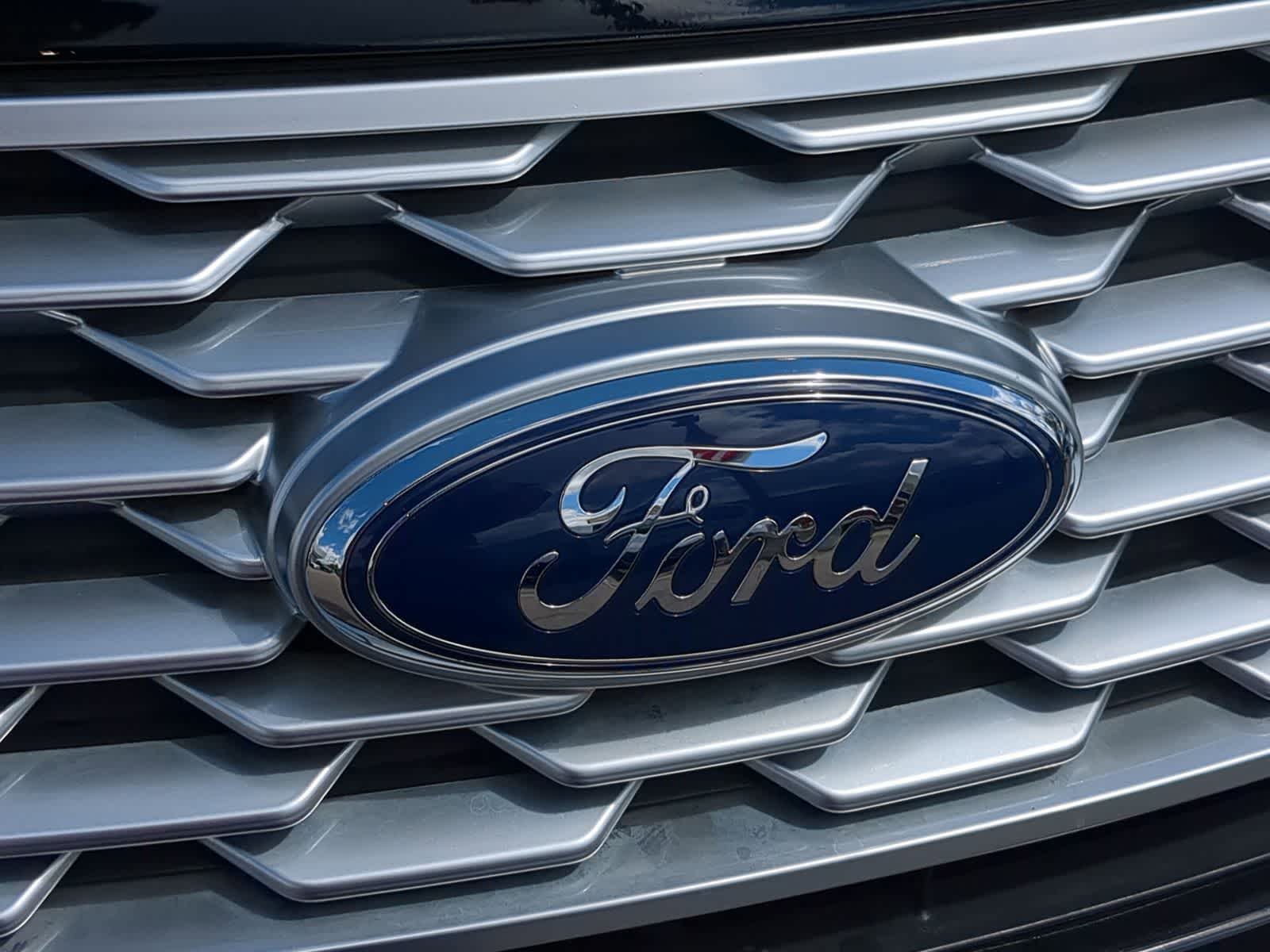 Thumbnail: 2018 Ford Explorer - 16