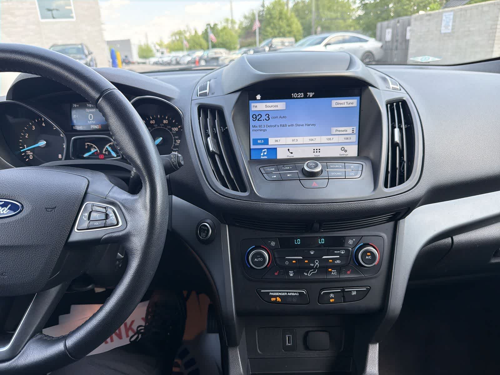 Thumbnail: 2019 Ford Escape - 32