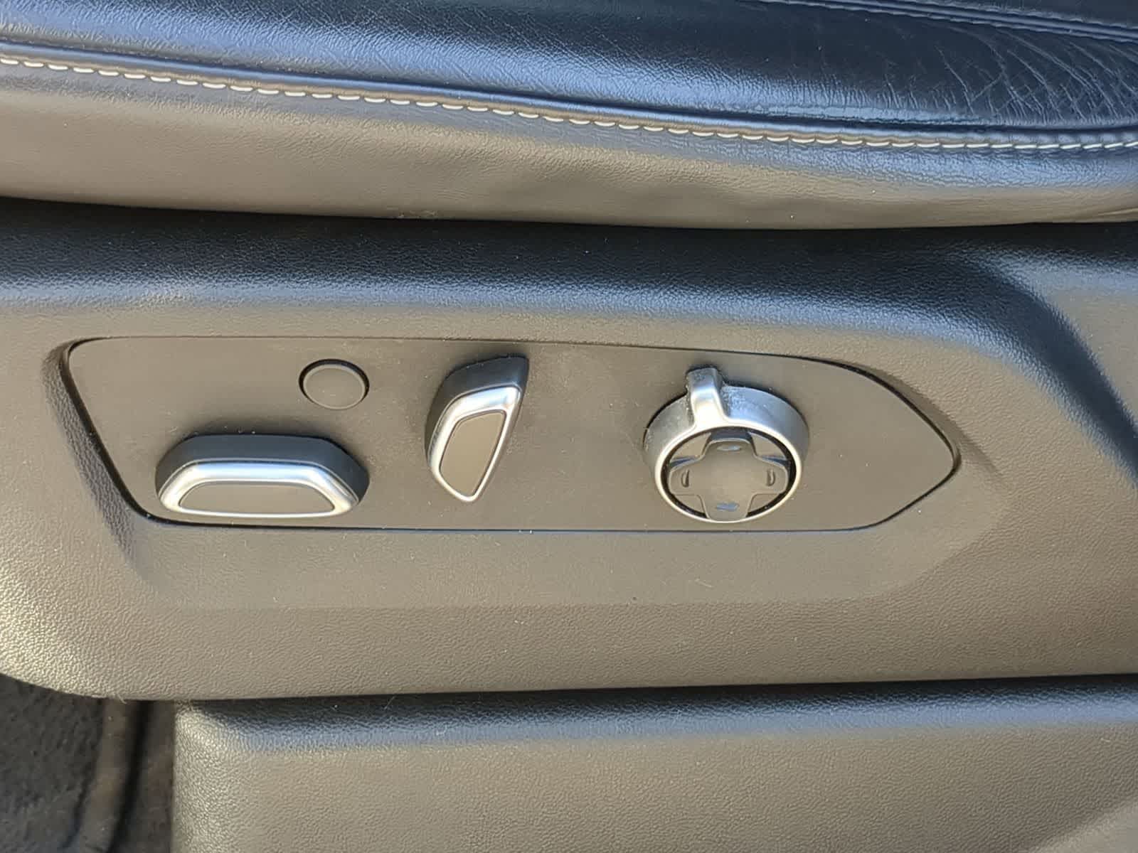 Thumbnail: 2023 Cadillac Escalade - 23