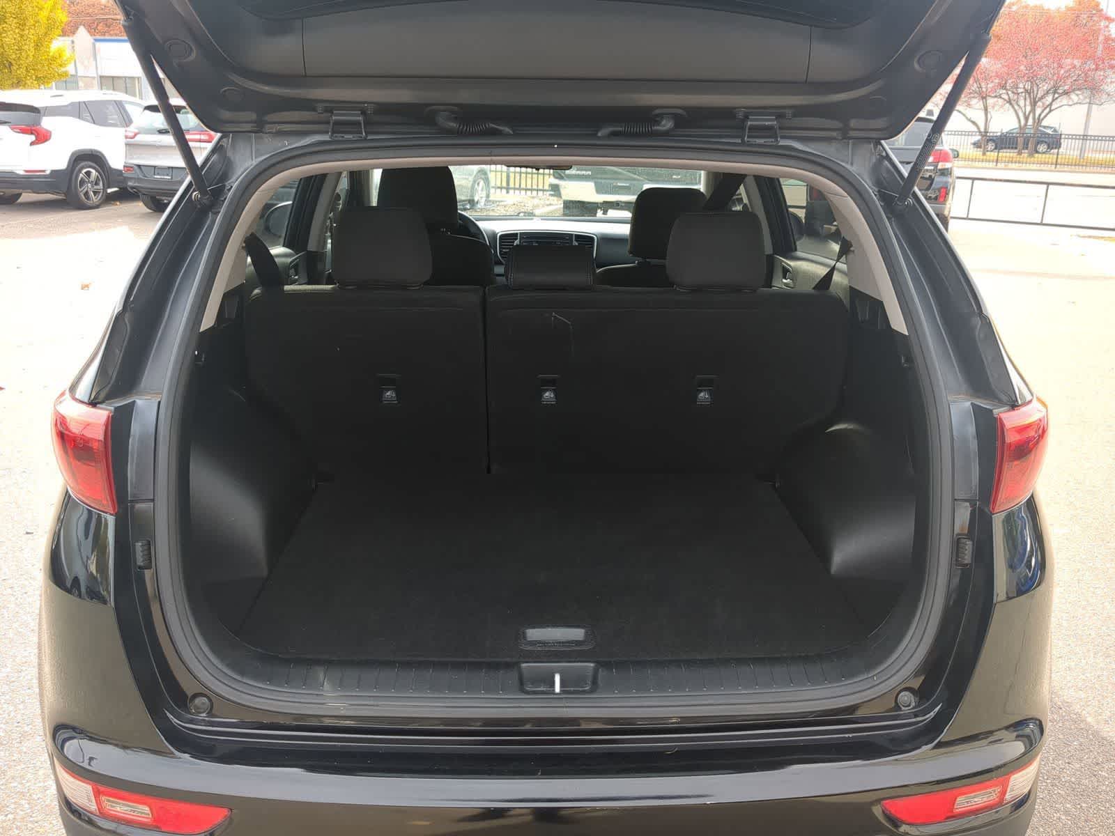 Thumbnail: 2019 Kia Sportage - 32