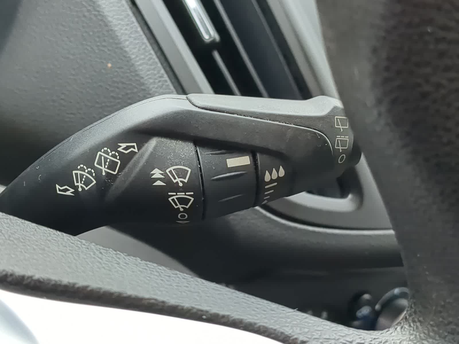 Thumbnail: 2016 Ford Escape - 27