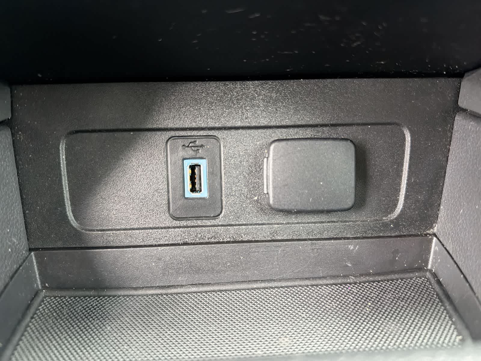 Thumbnail: 2019 Ford Escape - 35