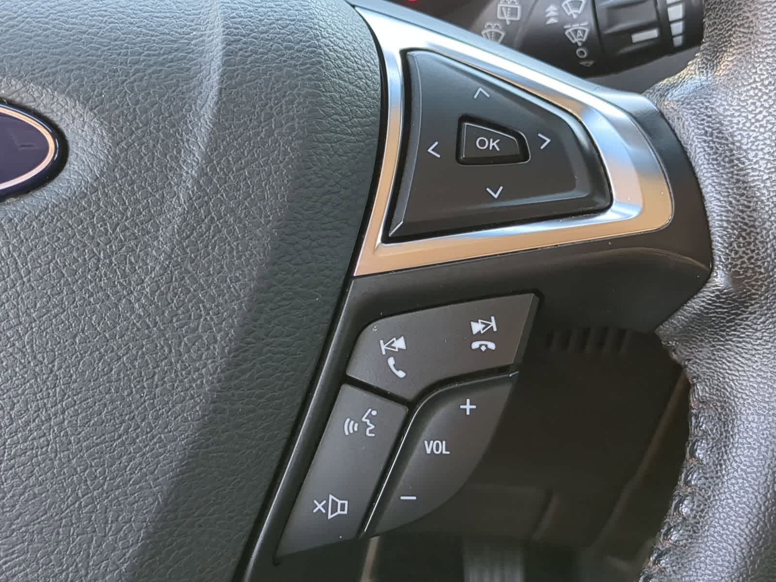 Thumbnail: 2019 Ford Edge - 29