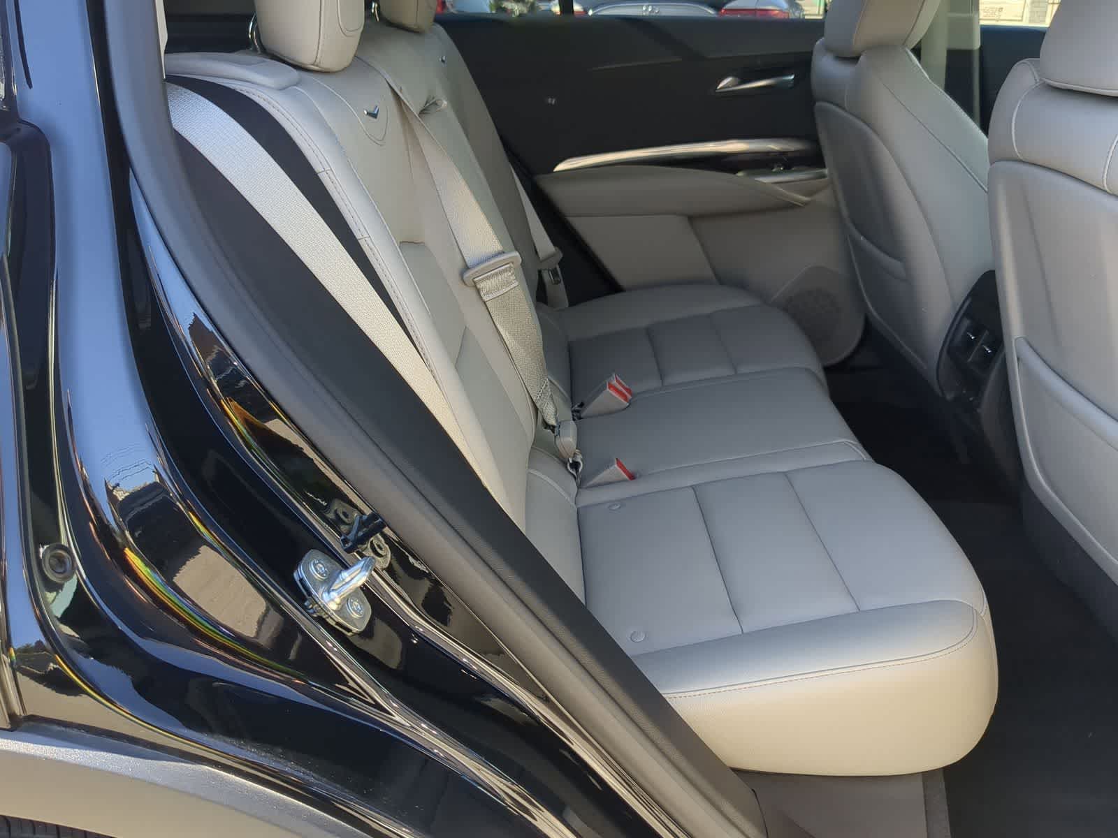 Thumbnail: 2020 Cadillac XT4 - 20