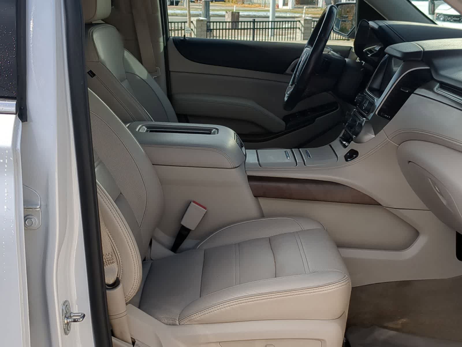 Thumbnail: 2018 GMC Yukon - 28