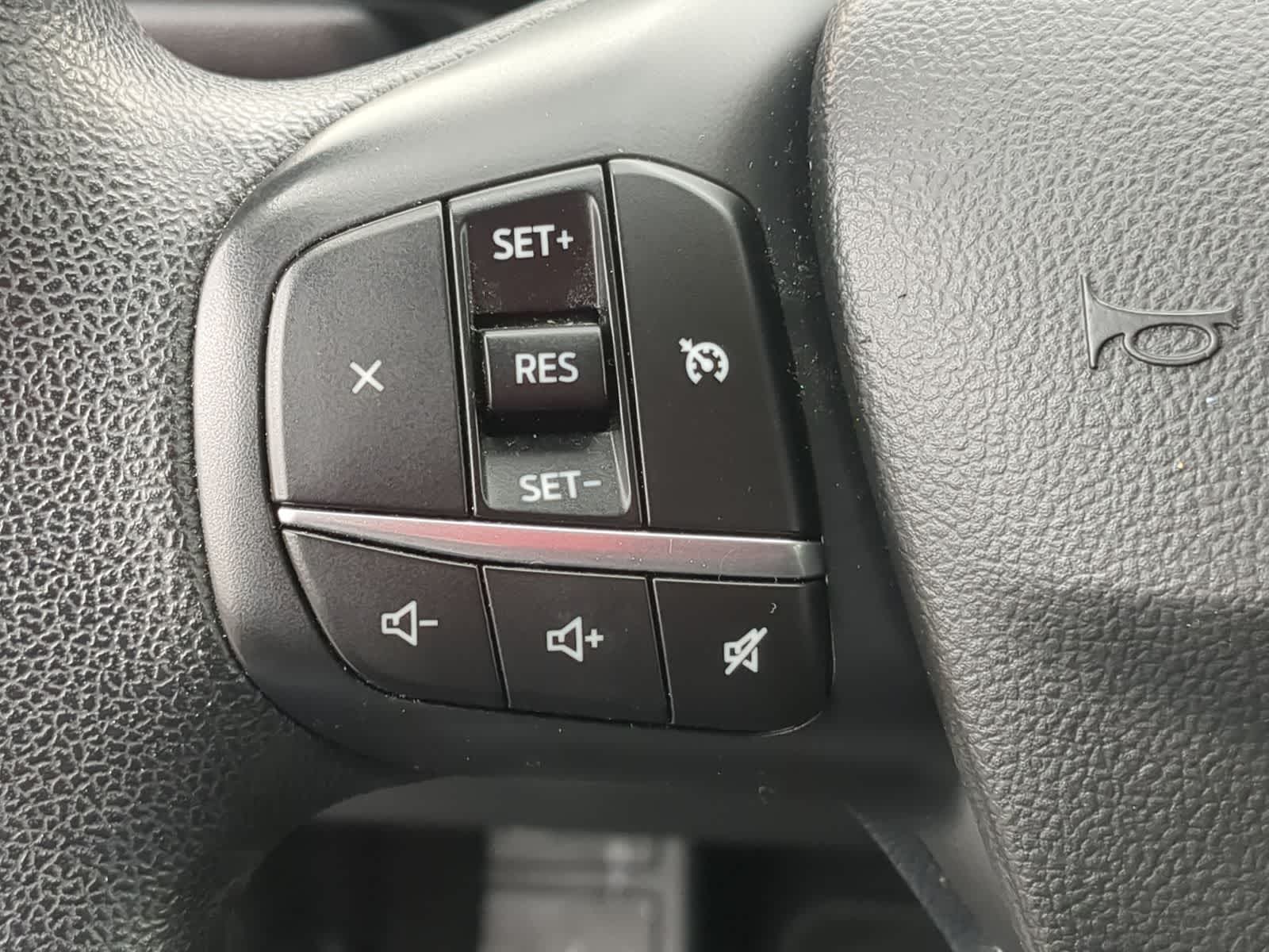 Thumbnail: 2020 Ford Escape - 26