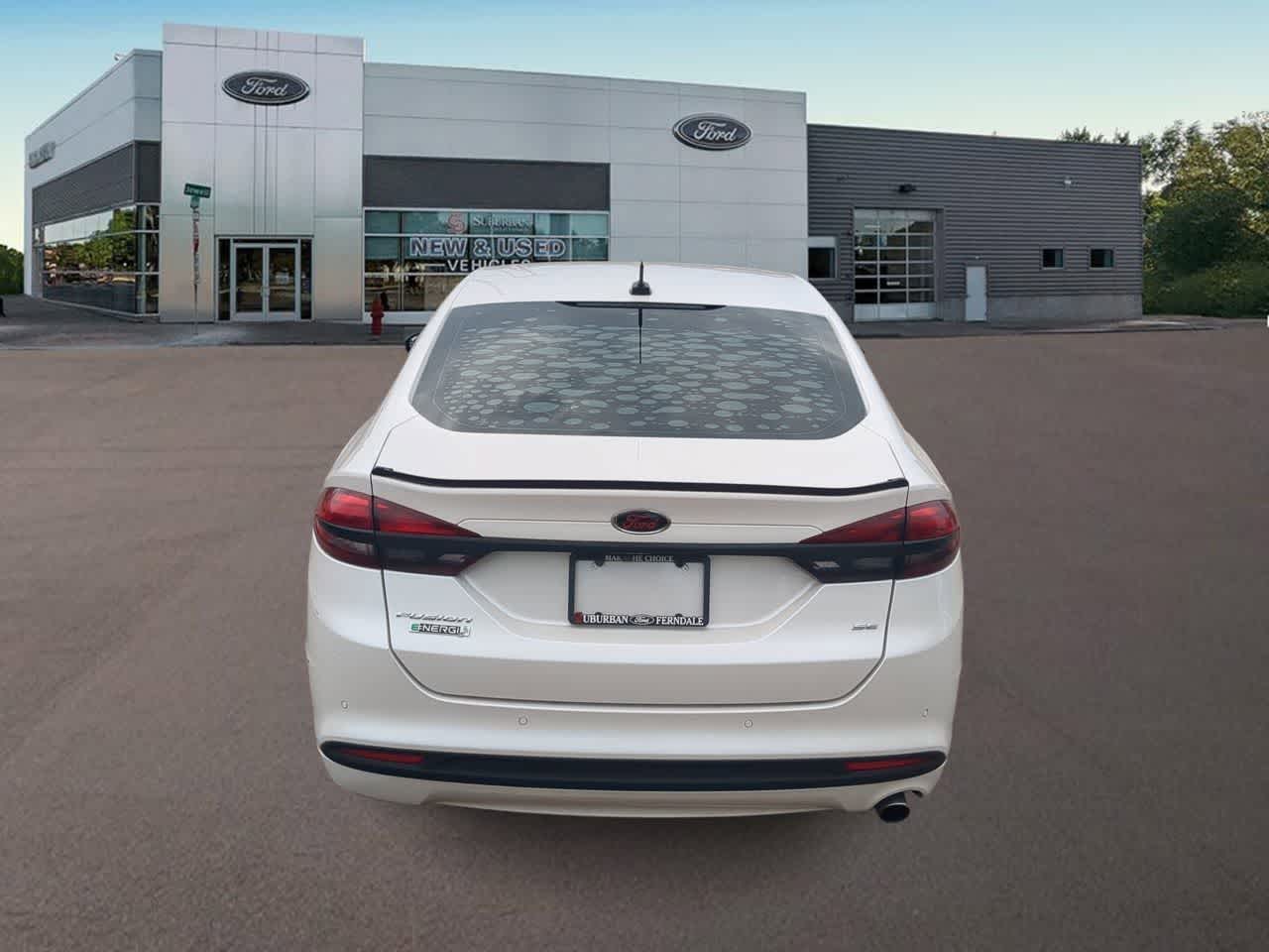 Thumbnail: 2017 Ford Fusion - 10