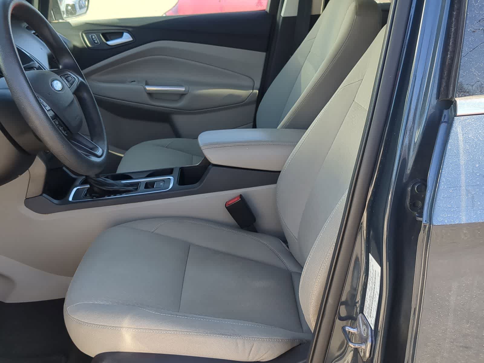 Thumbnail: 2019 Ford Escape - 19