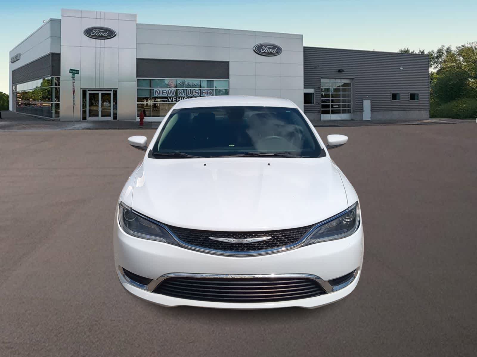 Thumbnail: 2015 Chrysler 200 - 3
