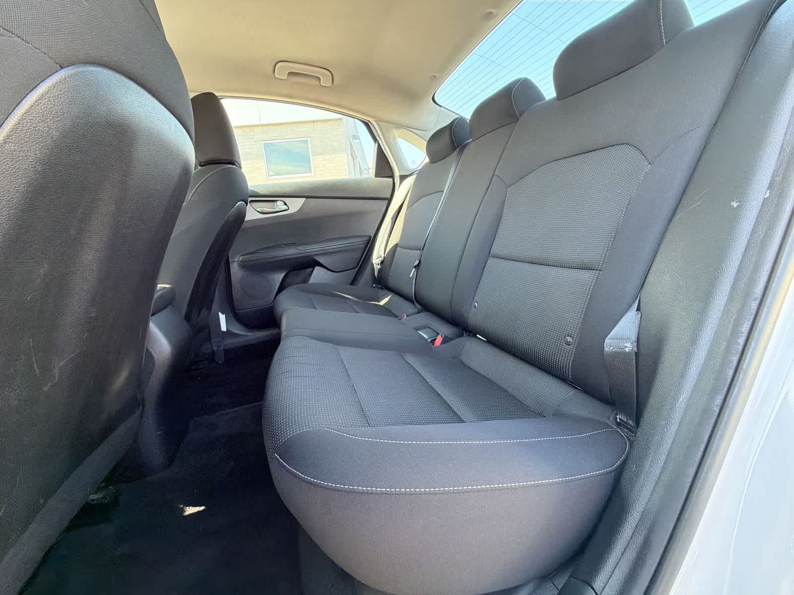 Thumbnail: 2019 Kia Forte - 21