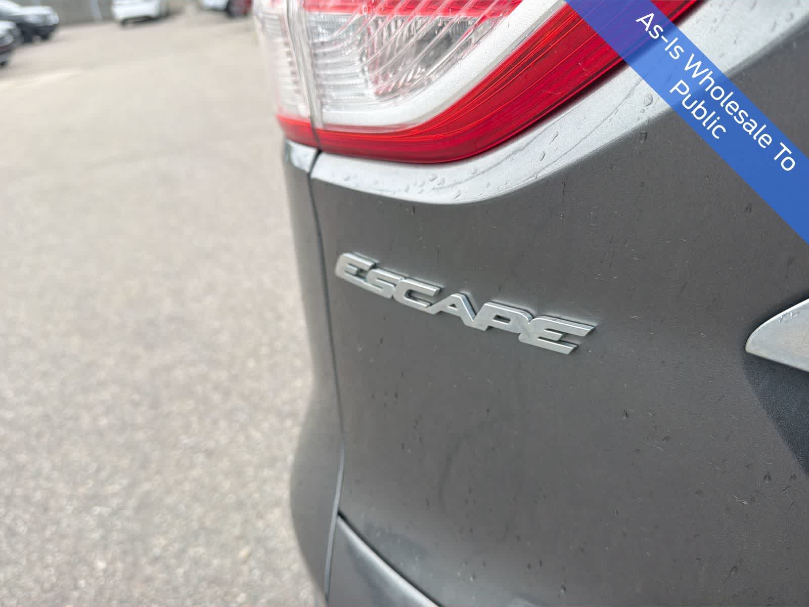 Thumbnail: 2015 Ford Escape - 16