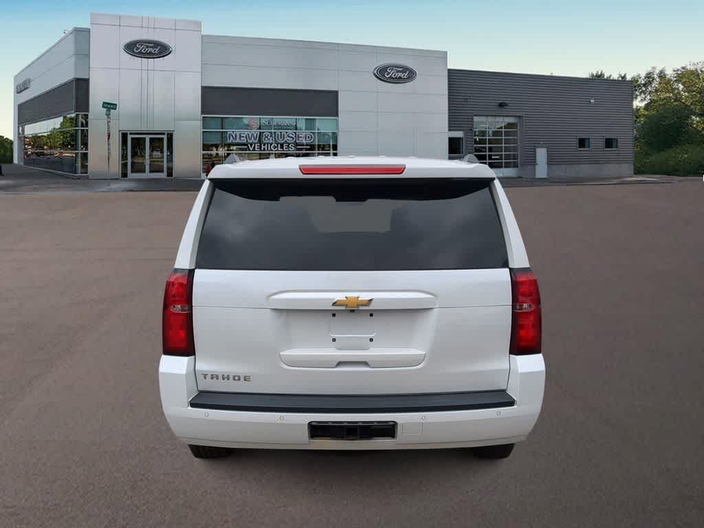 2016 Chevrolet Tahoe LT 10