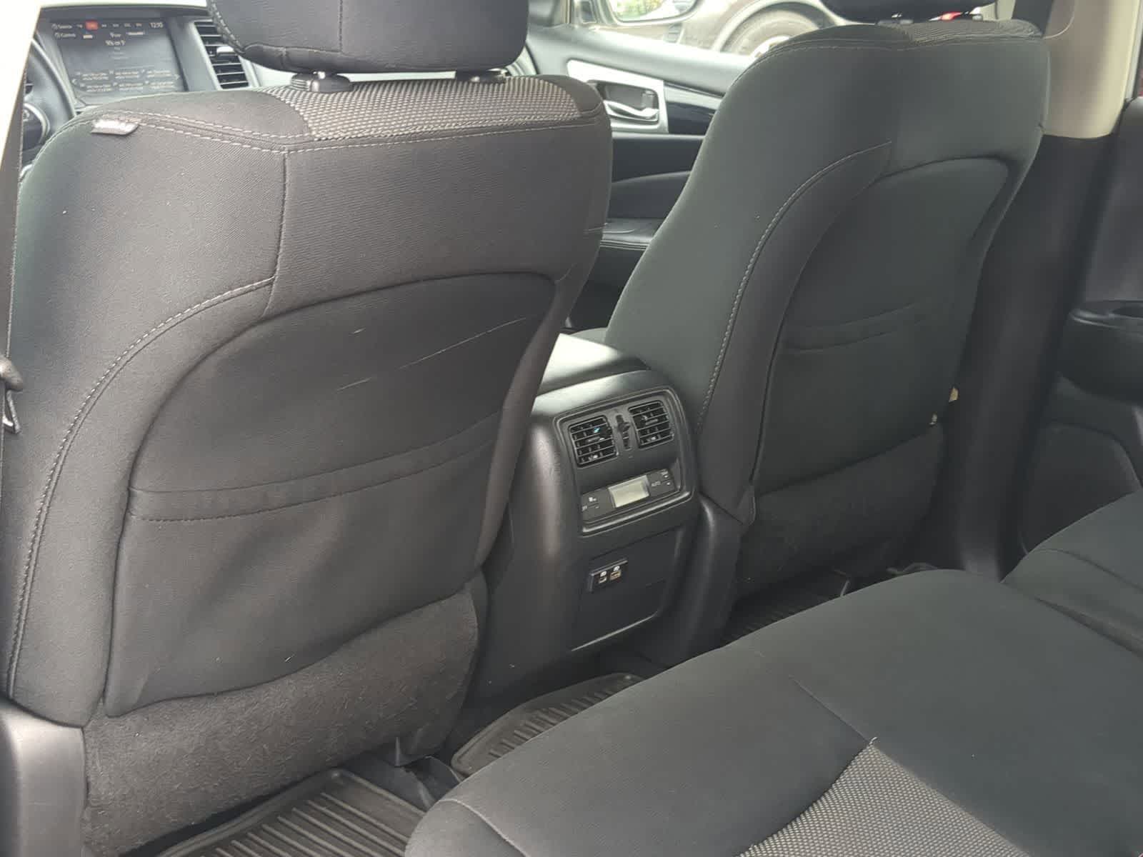 Thumbnail: 2019 Nissan Pathfinder - 19